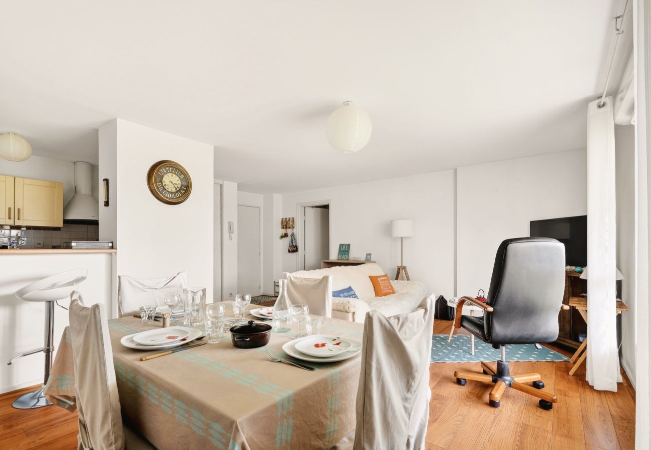 Ferienwohnung in Dinard - Apartment für 4, Gemeinschaftspool, Strand 700 m