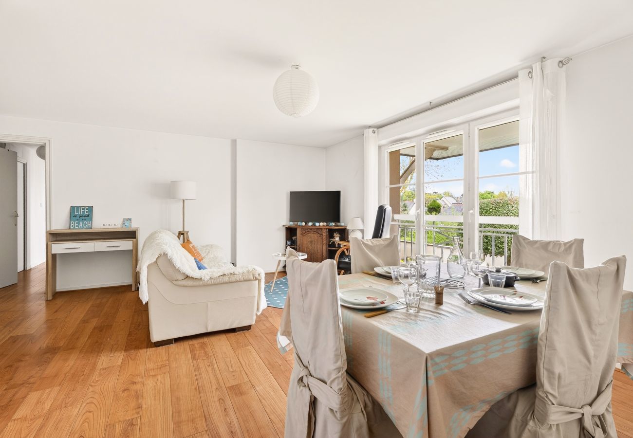 Ferienwohnung in Dinard - Apartment für 4, Gemeinschaftspool, Strand 700 m