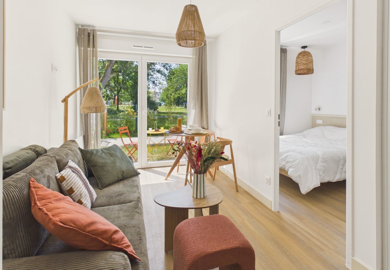 Ferienwohnung in Biscarrosse - The Board -Apartment 4 Erw 1 Ki-Gemeins. Pool