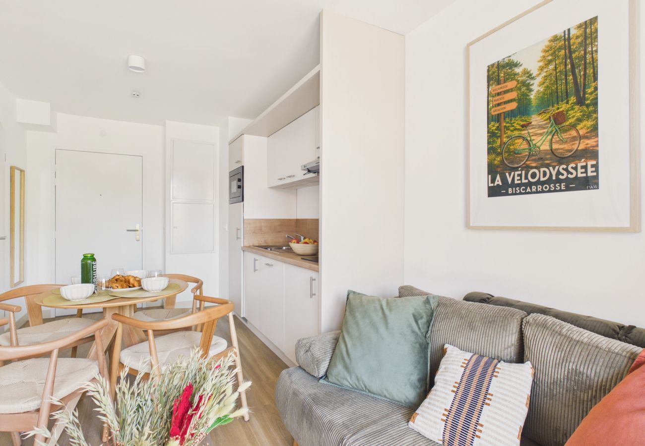 Ferienwohnung in Biscarrosse - L'Ondée - Apartment für 4  Gemeinschaftspool