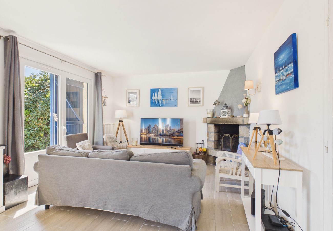 Ferienhaus in Arzon - Haus für 12, 950m vom Strand