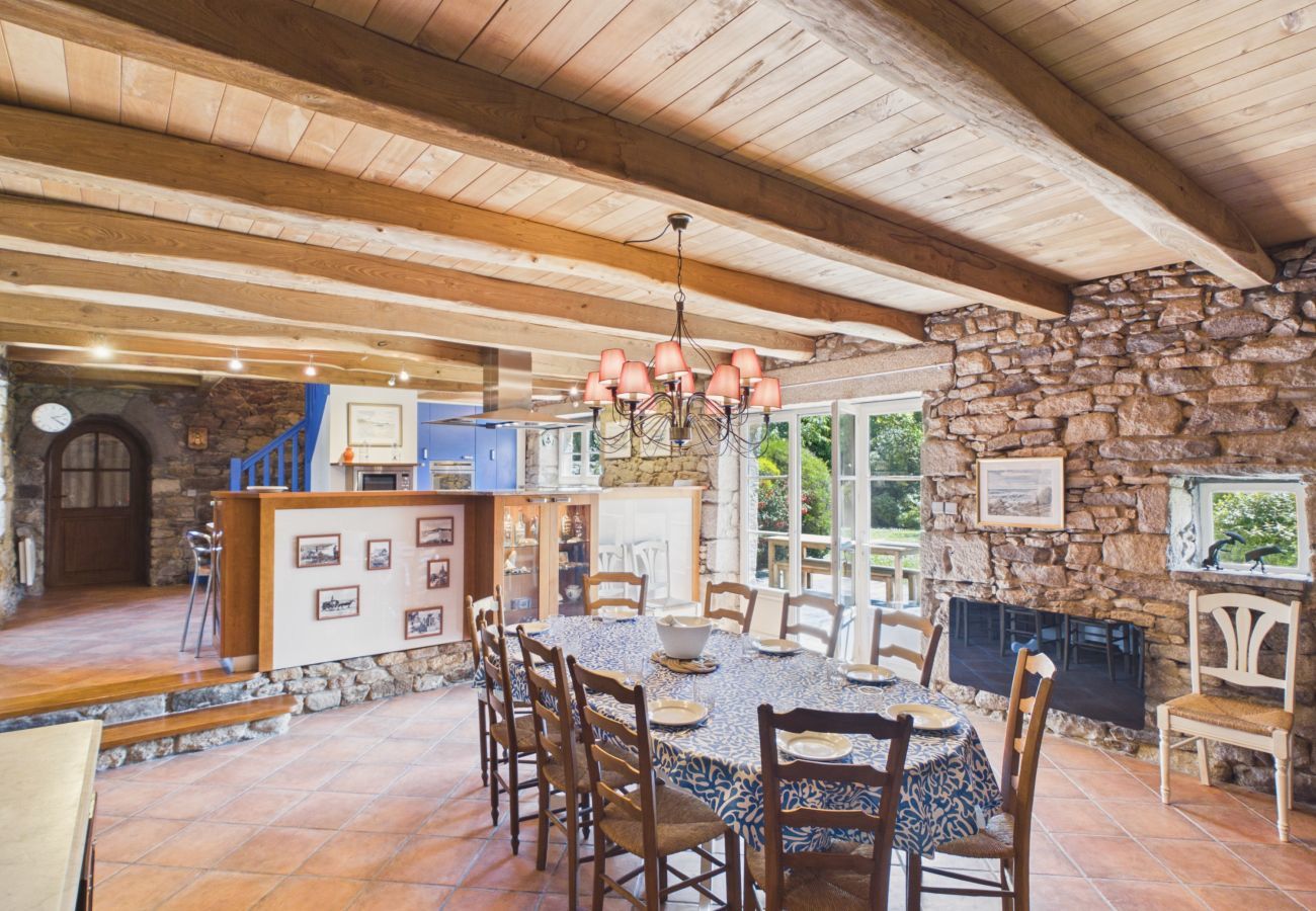 Ferienhaus in Landéda - Charmantes Haus für 11, in Strandnähe