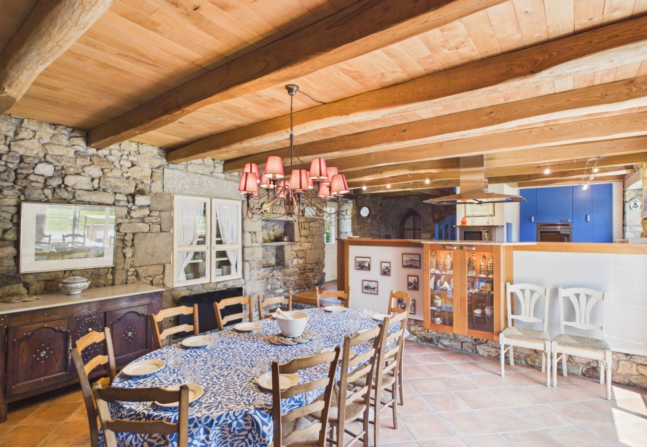 Ferienhaus in Landéda - Charmantes Haus für 11, in Strandnähe