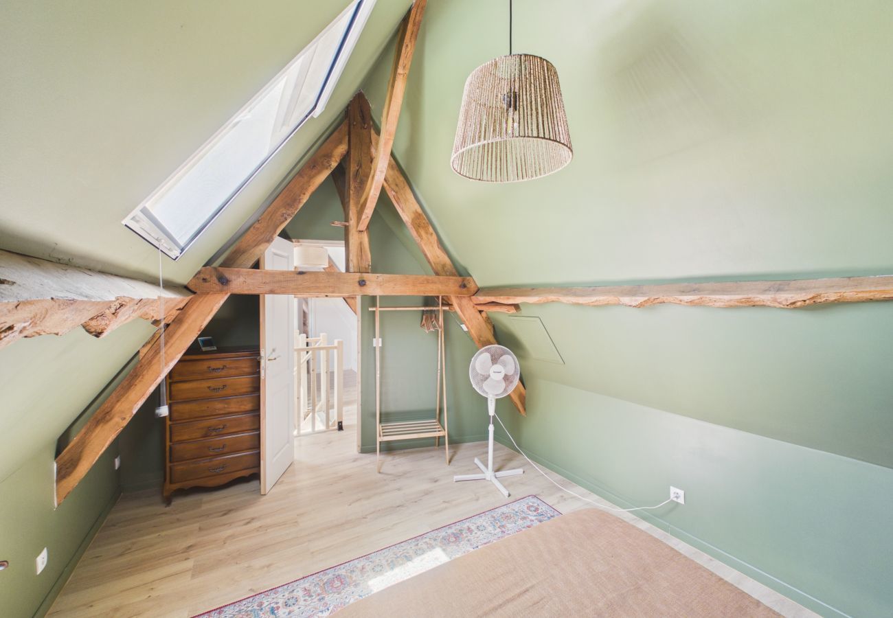 Ferienhaus in Rouffignac-Saint-Cernin-de-Reilhac - Haus für 6: Garten und Veranda