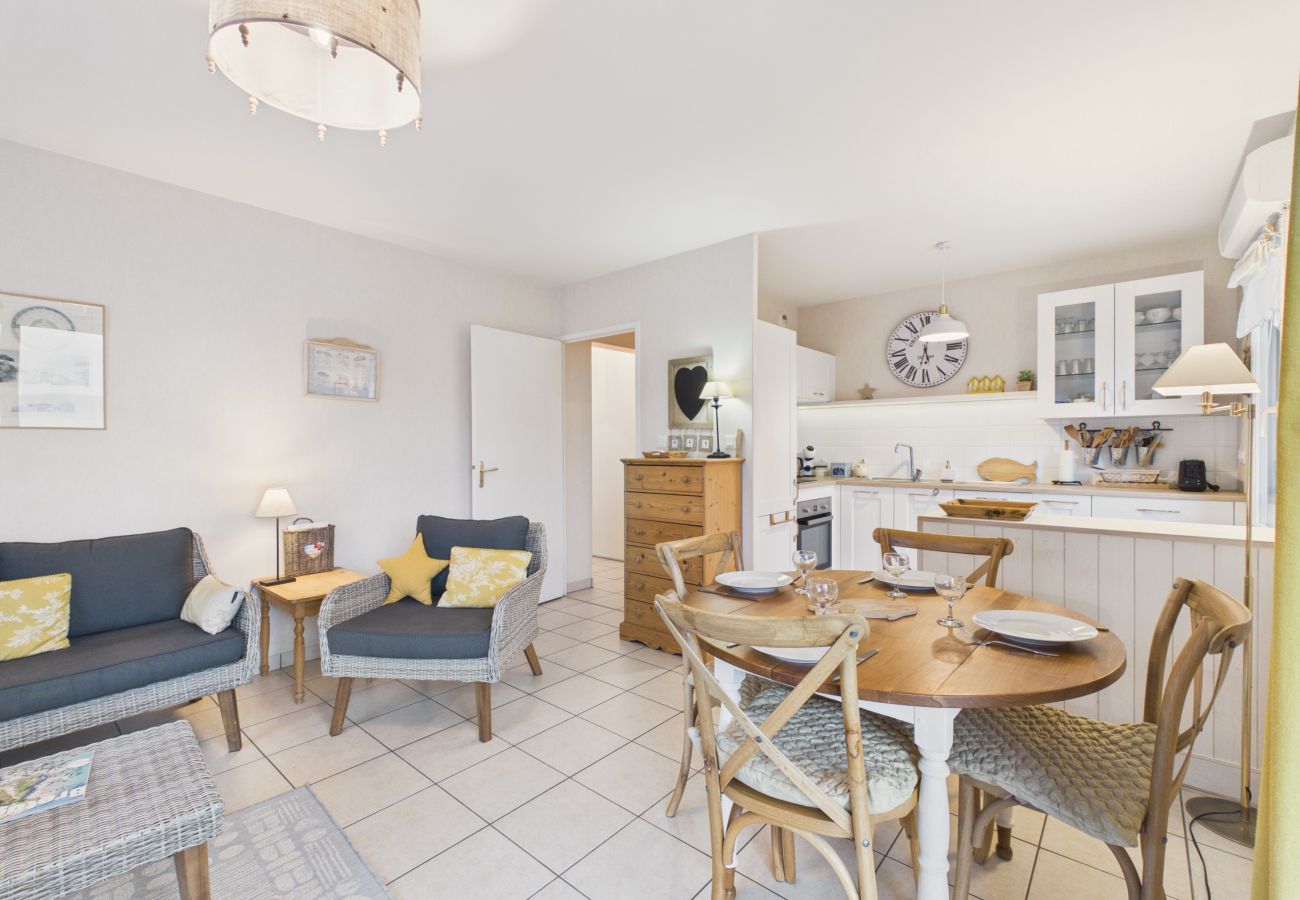 Ferienwohnung in Pléneuf-Val-André - Meerblick, Strand nebenan, Wohnung für 4