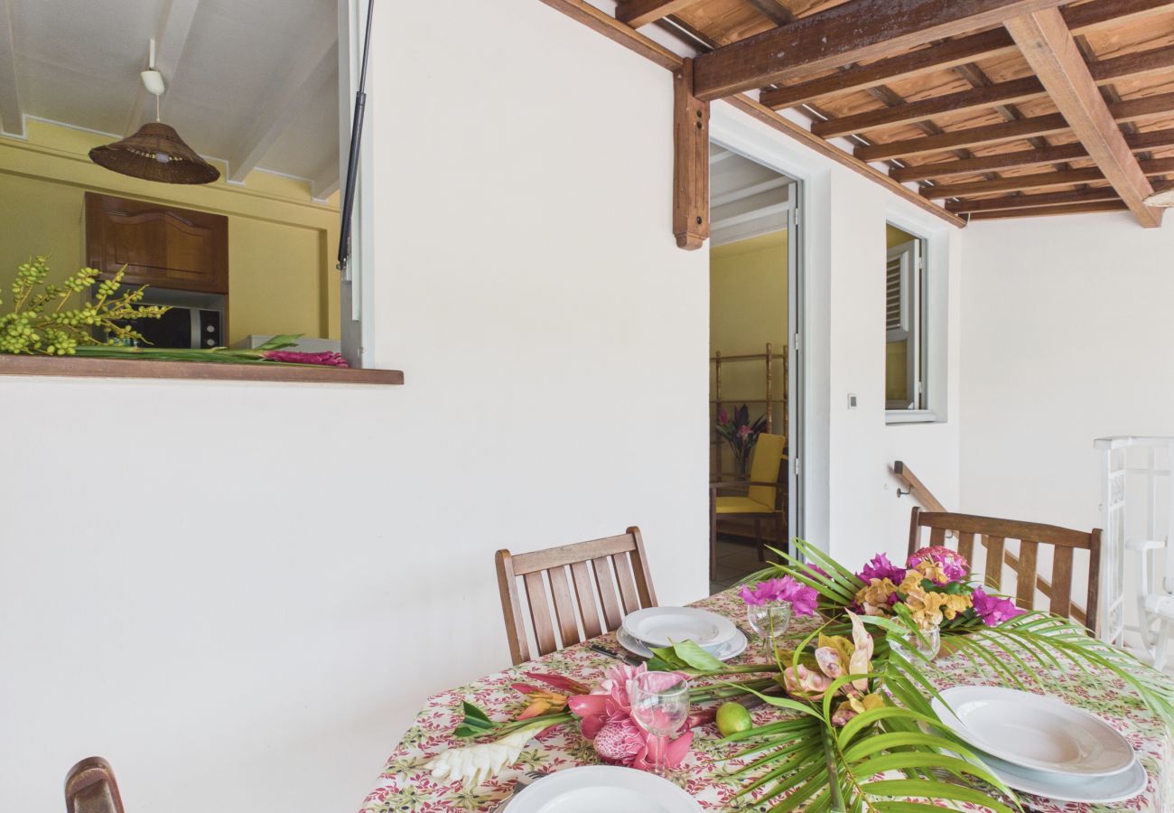 Ferienwohnung in Les Anses-d´Arlet - 100 m vom Meer – Apartment Terrasse – 5 Personen