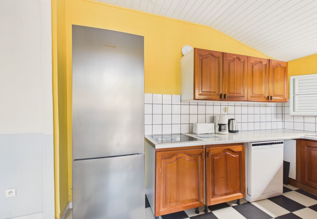 Ferienhaus in Les Anses-d´Arlet - 100 m vom Strand – Familienhaus für 7