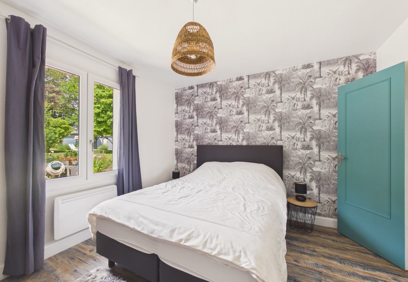 Ferienhaus in Pleuven - Haus mit Garten und Grill – Ideal 8 Erw 2 Kinder