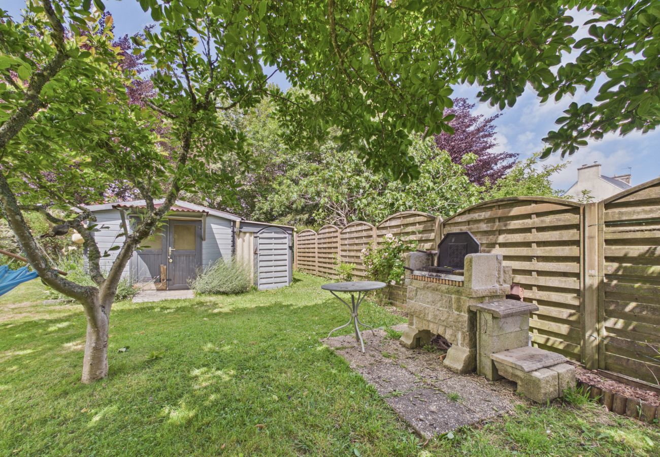Ferienhaus in Pleuven - Haus mit Garten und Grill – Ideal 8 Erw 2 Kinder
