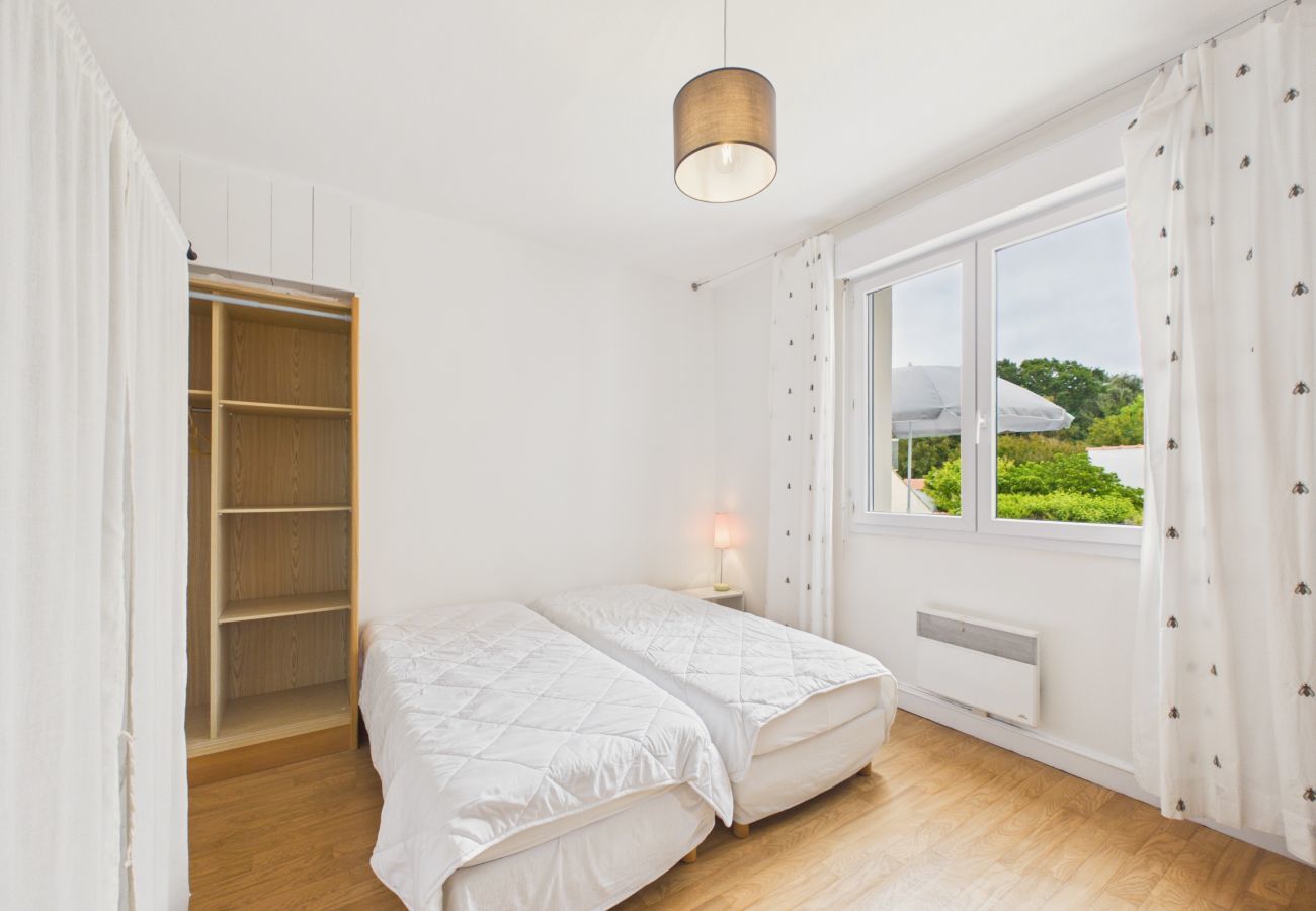 Ferienwohnung in Longeville-sur-Mer - 100 m zum Strand, Wohnung mit Terrasse für 4