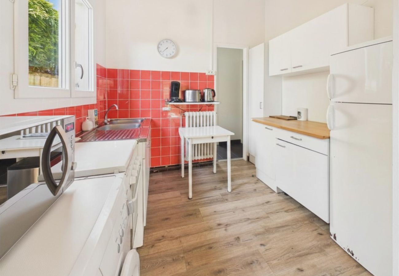 Ferienhaus in Andernos-les-Bains - 150 m vom Strand – Haus für 4 mit Garten und Grill