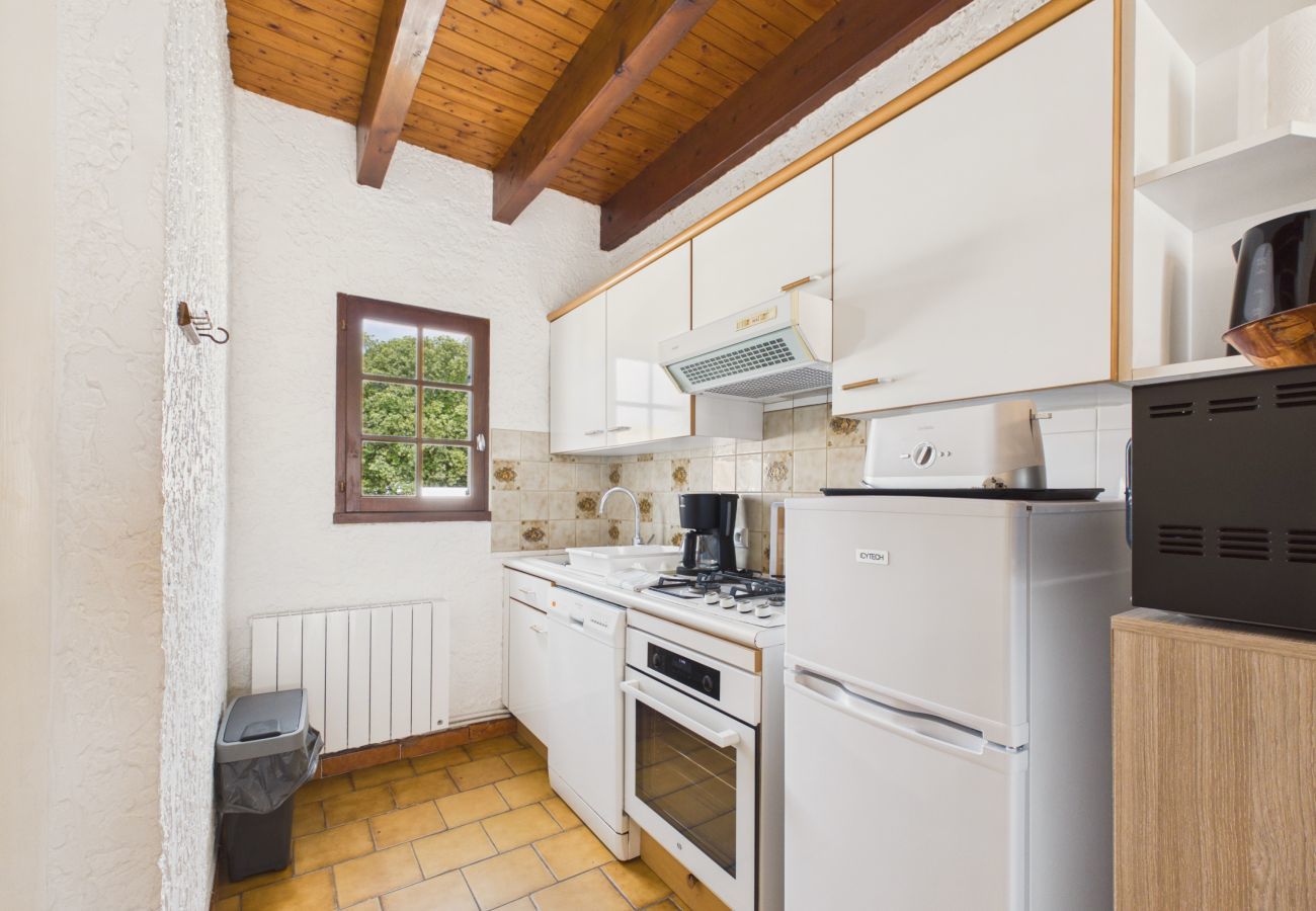 Ferienhaus in Rivedoux-Plage - 50 m zum Strand, für 5 mit Garten & Grill