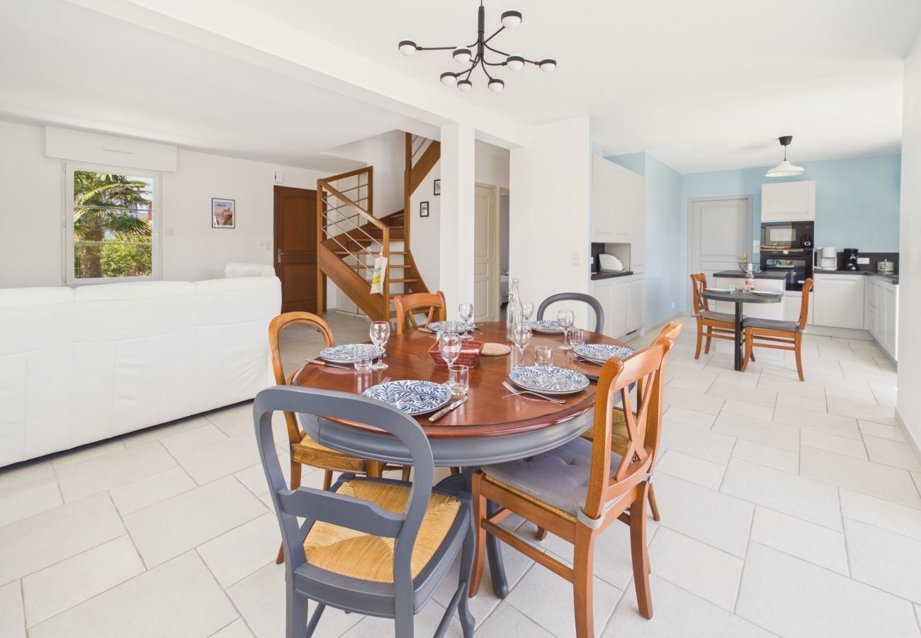 Ferienhaus in Dinard - Komforthaus 8 Pers, Garten & bbq