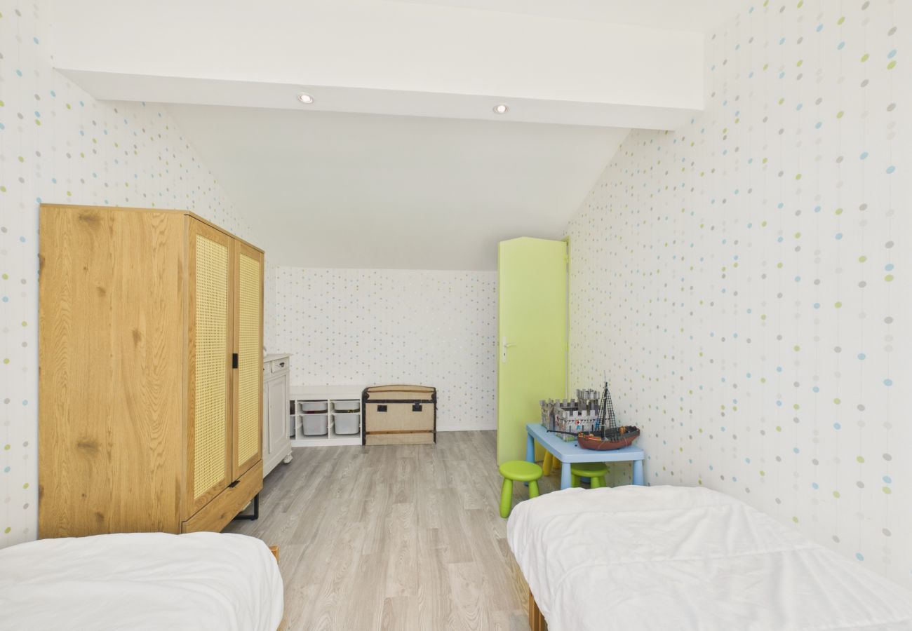 Ferienhaus in Longeville-sur-Mer - Familienhaus für 8 – Garten & Grill