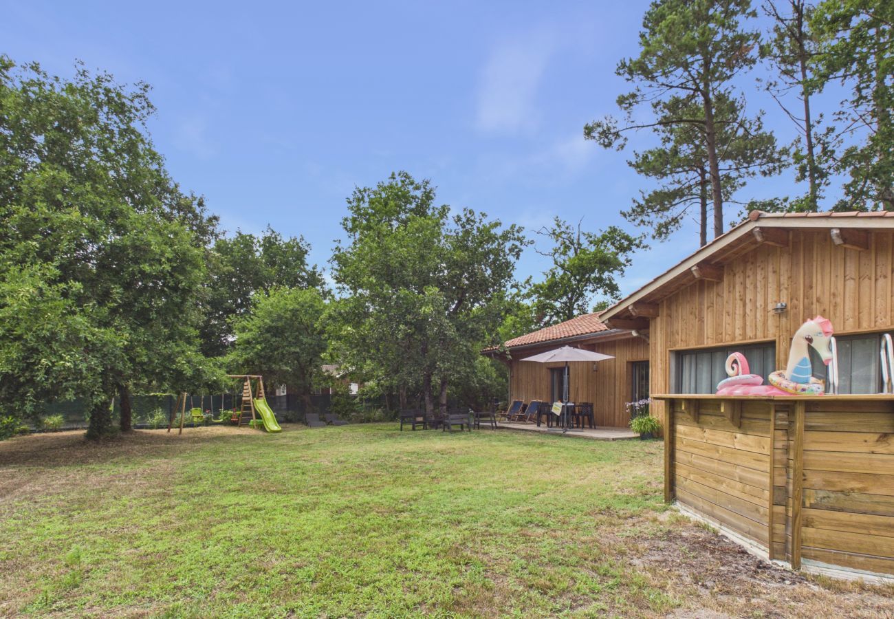 Ferienhaus in Lanton - Pool, Garten & Kinderspiele – Haus für 6