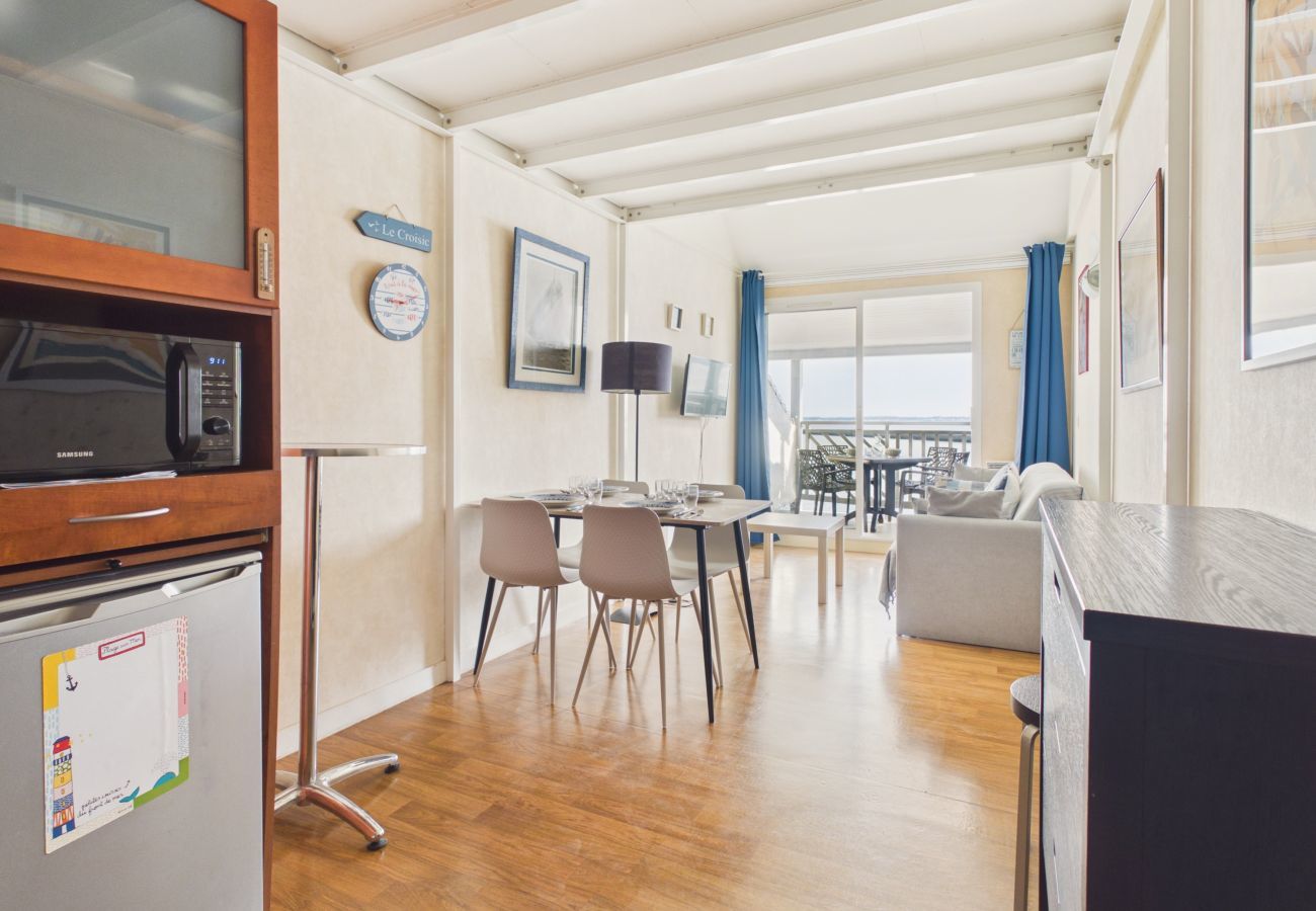 Ferienwohnung in Le Croisic - Apartment für 2 mit Meerblick & Pool