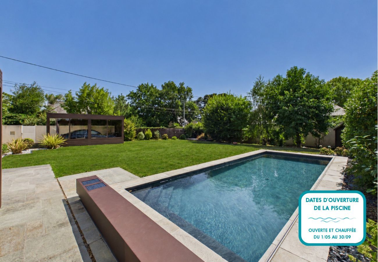 Ferienhaus in Arradon - Modernes Haus für 7 Personen mit beheiztem Pool