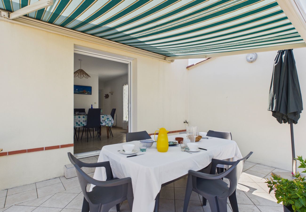 Ferienhaus in La Plaine-sur-Mer - Haus für 3 nahe Strand, Garten & Grill