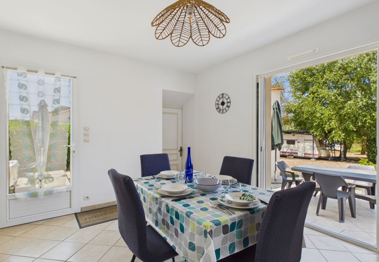 Ferienhaus in La Plaine-sur-Mer - Haus für 3 nahe Strand, Garten & Grill