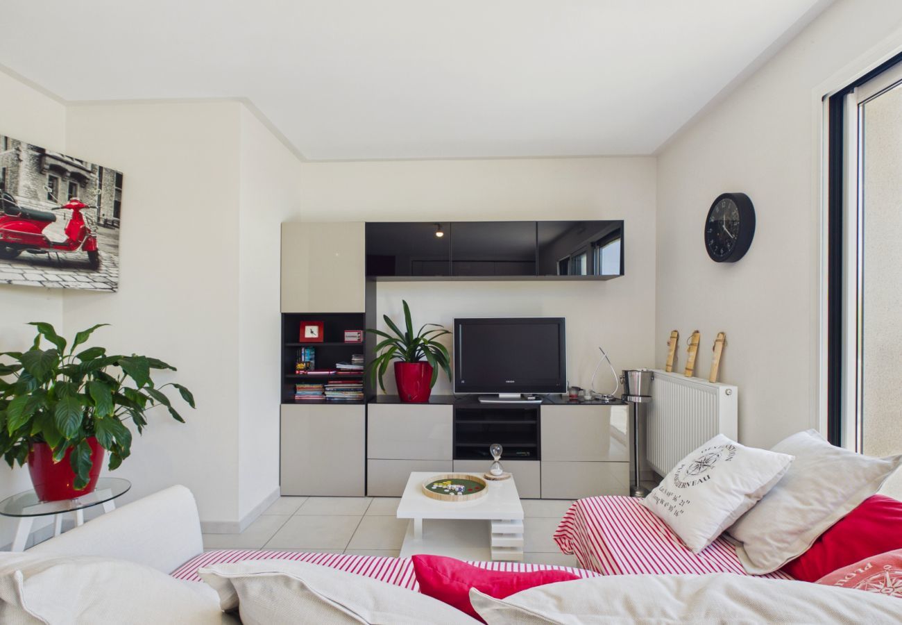 Ferienhaus in Plouguerneau - Haus für 4, Whirlpool & Garten, Strand 200 m entfernt