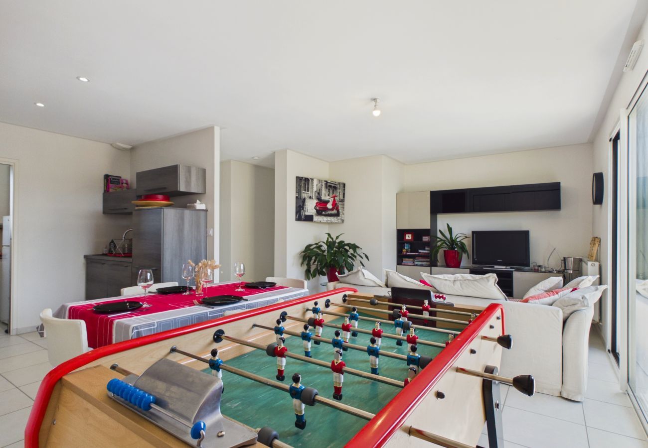 Ferienhaus in Plouguerneau - Haus für 4, Whirlpool & Garten, Strand 200 m entfernt