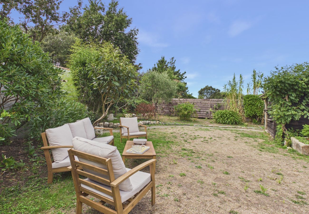 Ferienhaus in Noirmoutier-en-l´Ile - 100 m zum Strand, Haus für 8, Garten & Grill