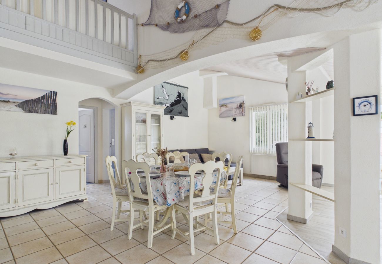 Ferienhaus in Saint-Jean-de-Monts - Haus für 7 nahe Strand, Garten & Veranda