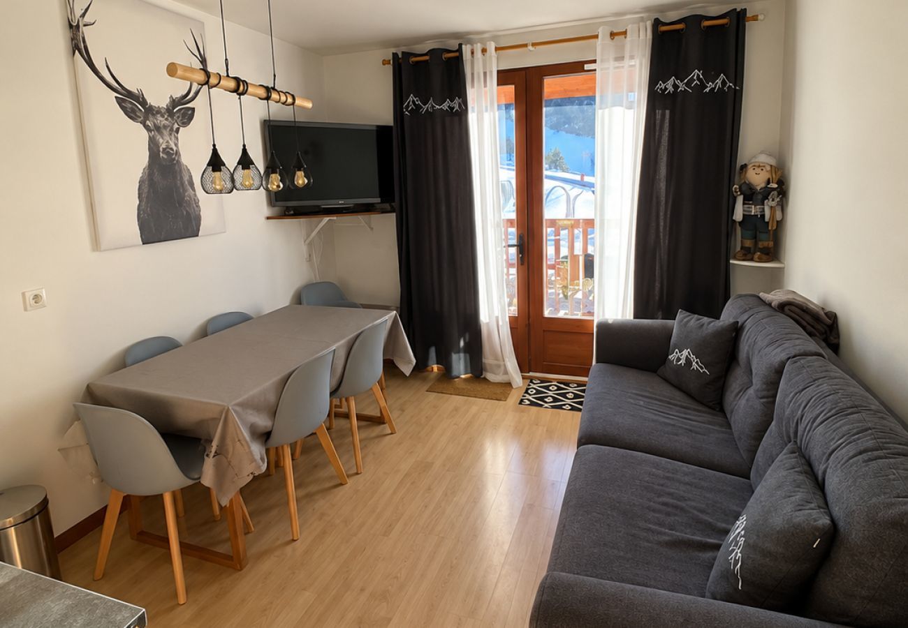 Ferienwohnung in Le Dévoluy - Direkt an der Piste, Whg. für 6 & Terrasse