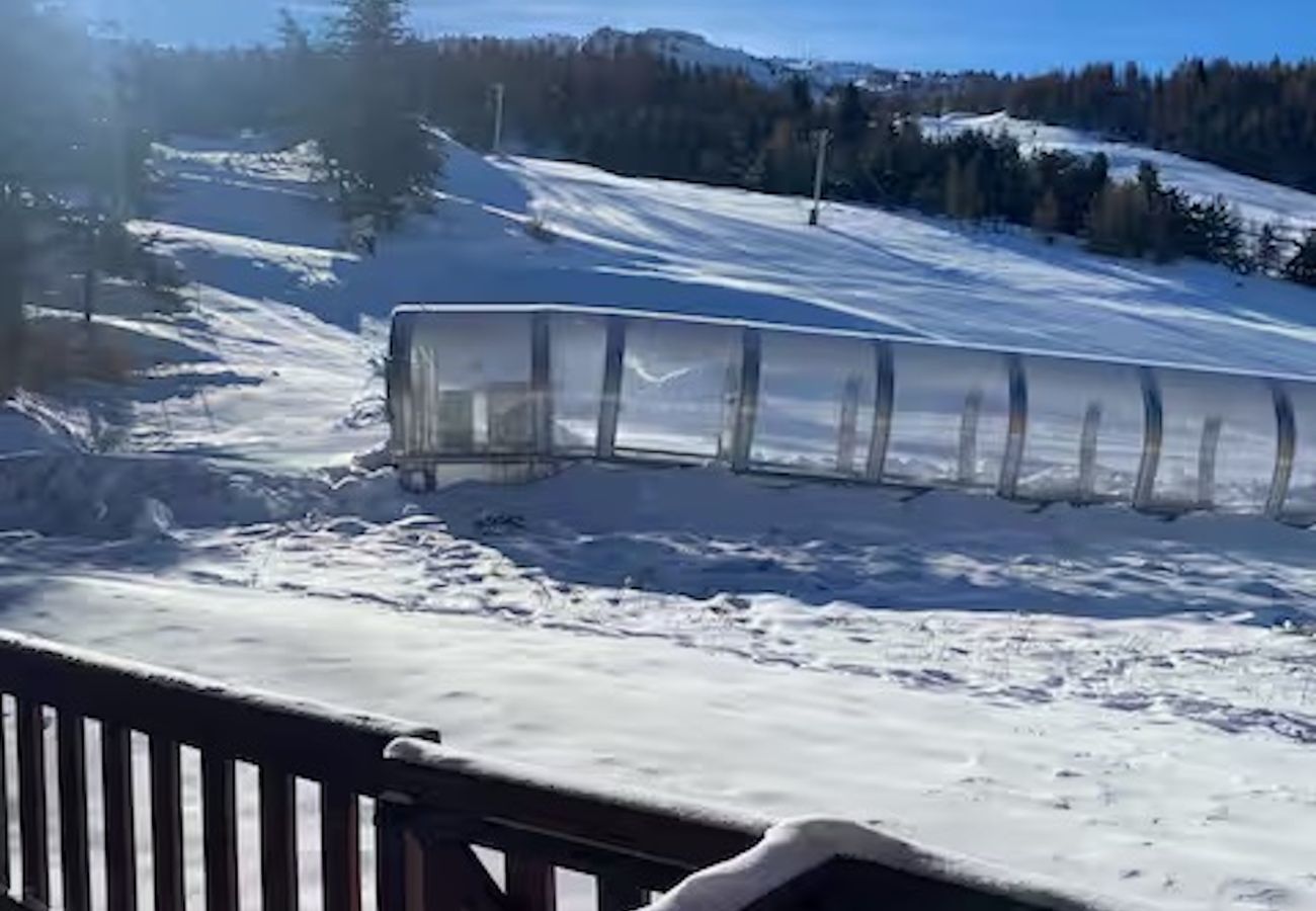 Ferienwohnung in Le Dévoluy - Direkt an der Piste, Whg. für 6 & Terrasse