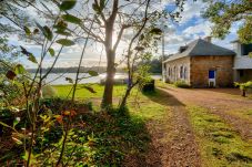 House in Loctudy - An exceptional address for 4 on Queffen...