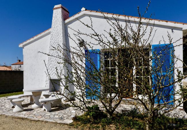 House in Noirmoutier-en-l´Ile - House for 4 - Garden - 400m from Lutins beach House in Noirmoutier-en-l´Ile - House for 4 - Garden - 400m from Lutins beach