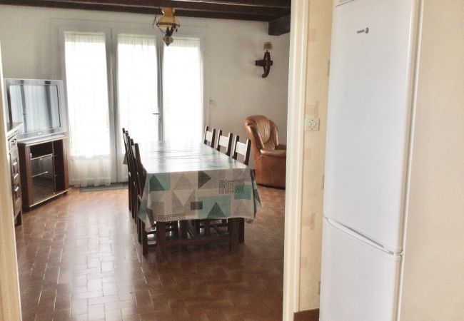 House in Noirmoutier-en-l´Ile - House for 4 - Garden - 400m from Lutins beach House in Noirmoutier-en-l´Ile - House for 4 - Garden - 400m from Lutins beach