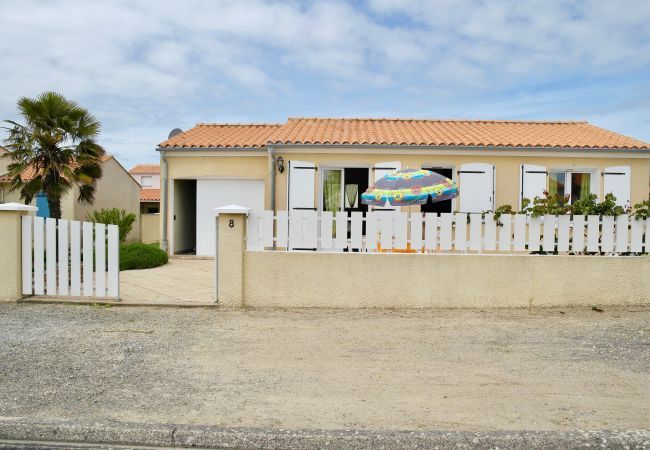 House in Brem-sur-Mer -  Holidays for 4 in Brem-sur-Mer House in Brem-sur-Mer -  Holidays for 4 in Brem-sur-Mer
