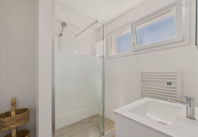 House in Saint-Gilles-Croix-de-Vie - A large holiday home for 10 close to the sea House in Saint-Gilles-Croix-de-Vie - A large holiday home for 10 close to the sea