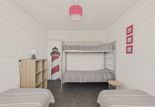 House in Saint-Gilles-Croix-de-Vie - A large holiday home for 10 close to the sea House in Saint-Gilles-Croix-de-Vie - A large holiday home for 10 close to the sea