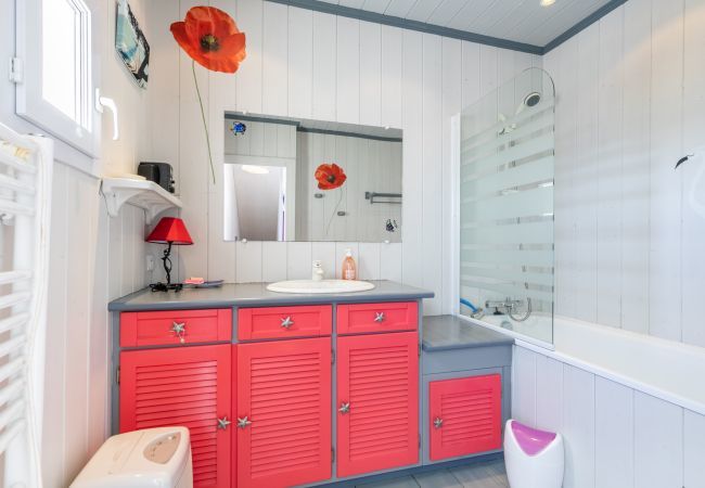 House in L'Epine - In heart of Noirmoutier, house for 6 adults, 1 child House in L'Epine - In heart of Noirmoutier, house for 6 adults, 1 child