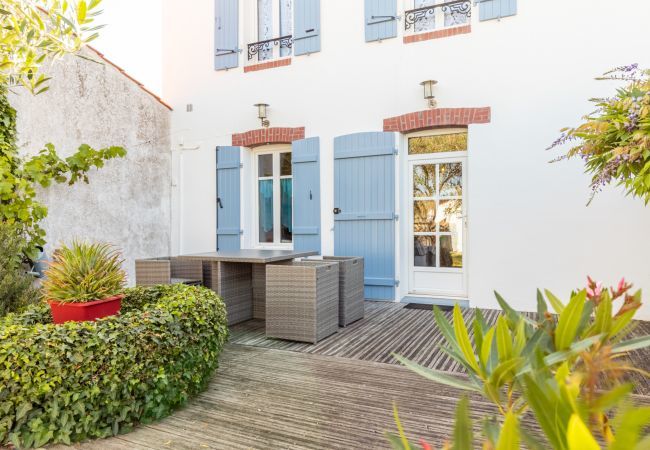 House in L'Epine - In heart of Noirmoutier, house for 6 adults, 1 child House in L'Epine - In heart of Noirmoutier, house for 6 adults, 1 child
