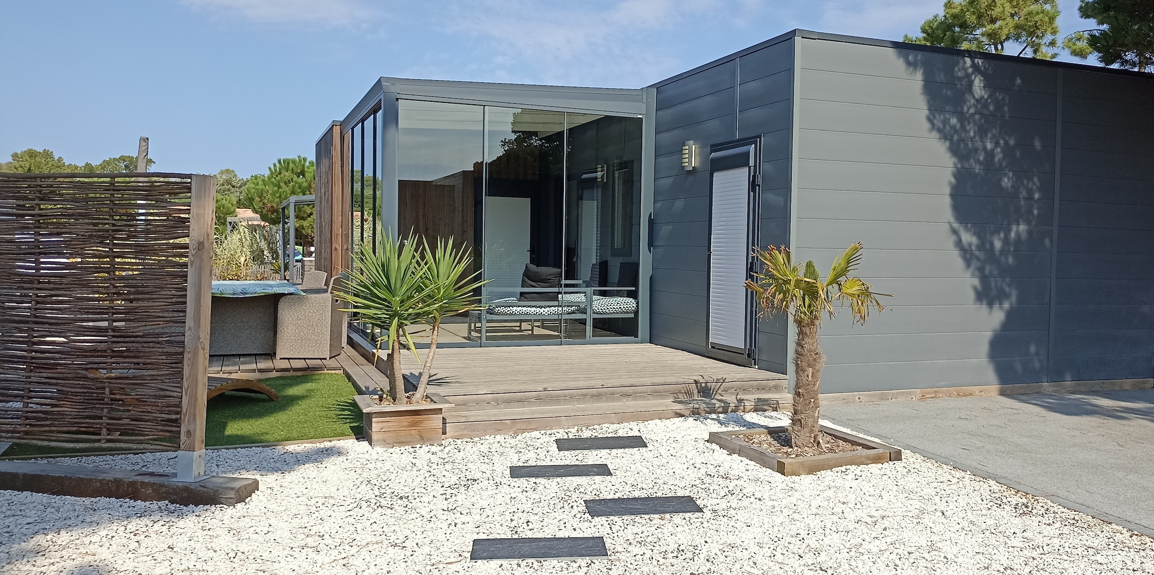 Villa in St. Hilaire de Riez - Pretty chalet for 6, residence with swimming pool