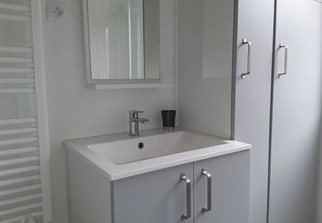 Chalet in St. Hilaire de Riez - Pretty chalet for 6, residence with swimming pool Chalet in St. Hilaire de Riez - Pretty chalet for 6, residence with swimming pool