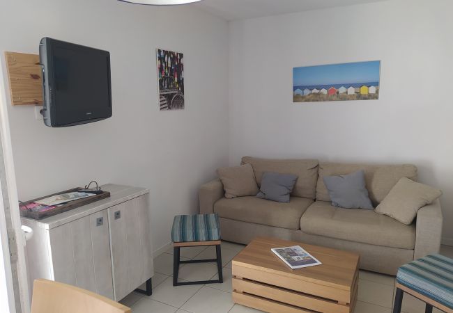 Terraced House in Talmont-Saint-Hilaire - A small house in the Vendée, with access to the swimming pool Terraced House in Talmont-Saint-Hilaire - A small house in the Vendée, with access to the swimming pool