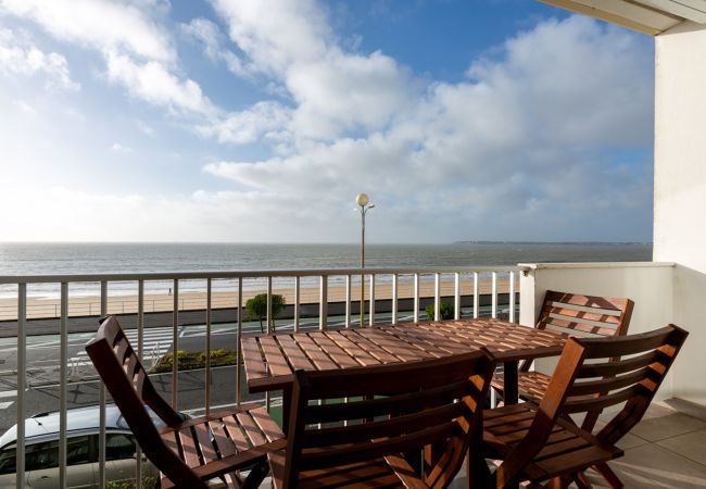 Apartment in La Baule-Escoublac - Seafront, flat for 4 Apartment in La Baule-Escoublac - Seafront, flat for 4