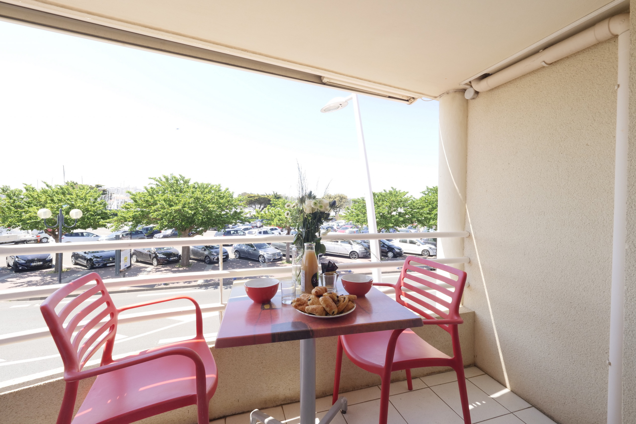  in Saint-Gilles-Croix-de-Vie - An apartment for 4 on the marina of St-Gilles