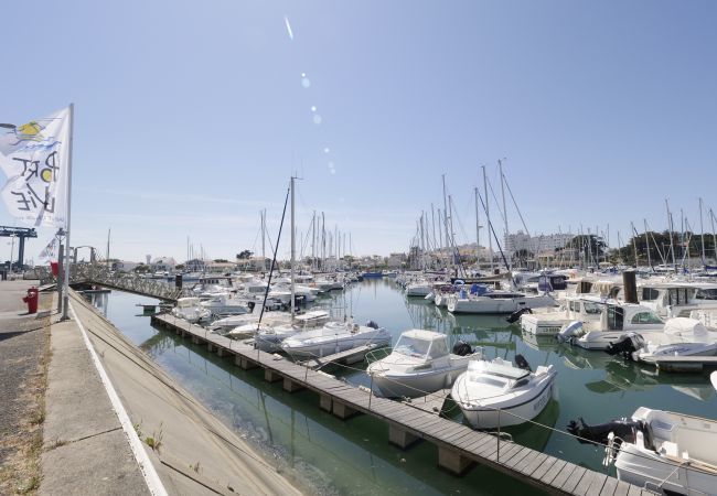Apartment in Saint-Gilles-Croix-de-Vie - An apartment for 4 on the marina of St-Gilles Apartment in Saint-Gilles-Croix-de-Vie - An apartment for 4 on the marina of St-Gilles