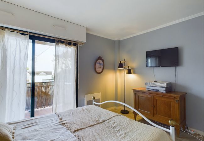 Apartment in Le Pouliguen - 850m from the beach, flat for 4 Apartment in Le Pouliguen - 850m from the beach, flat for 4