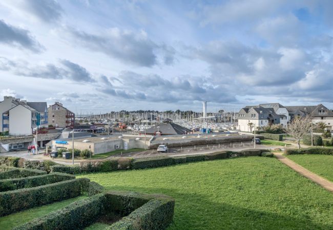 Apartment in Arzon - 600m from the beach - View of the port of Crouesty Apartment in Arzon - 600m from the beach - View of the port of Crouesty