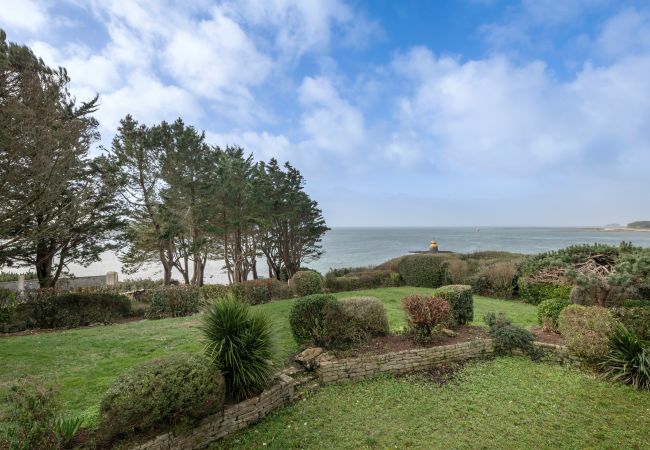 House in Arzon - Arzon- house for 2 with great seaview House in Arzon - Arzon- house for 2 with great seaview