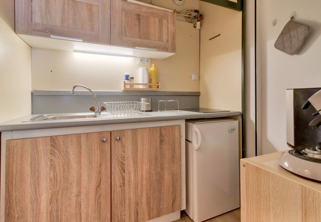 Apartment in Genos - Direct access to the slopes - flat for 4 Apartment in Genos - Direct access to the slopes - flat for 4