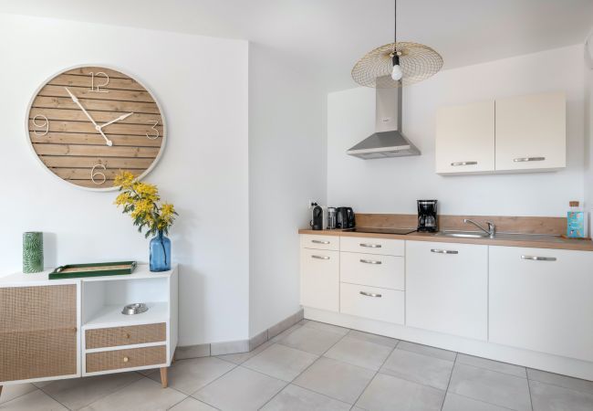 Apartment in Pléneuf-Val-André - Beautiful sea view flat for 8 Apartment in Pléneuf-Val-André - Beautiful sea view flat for 8