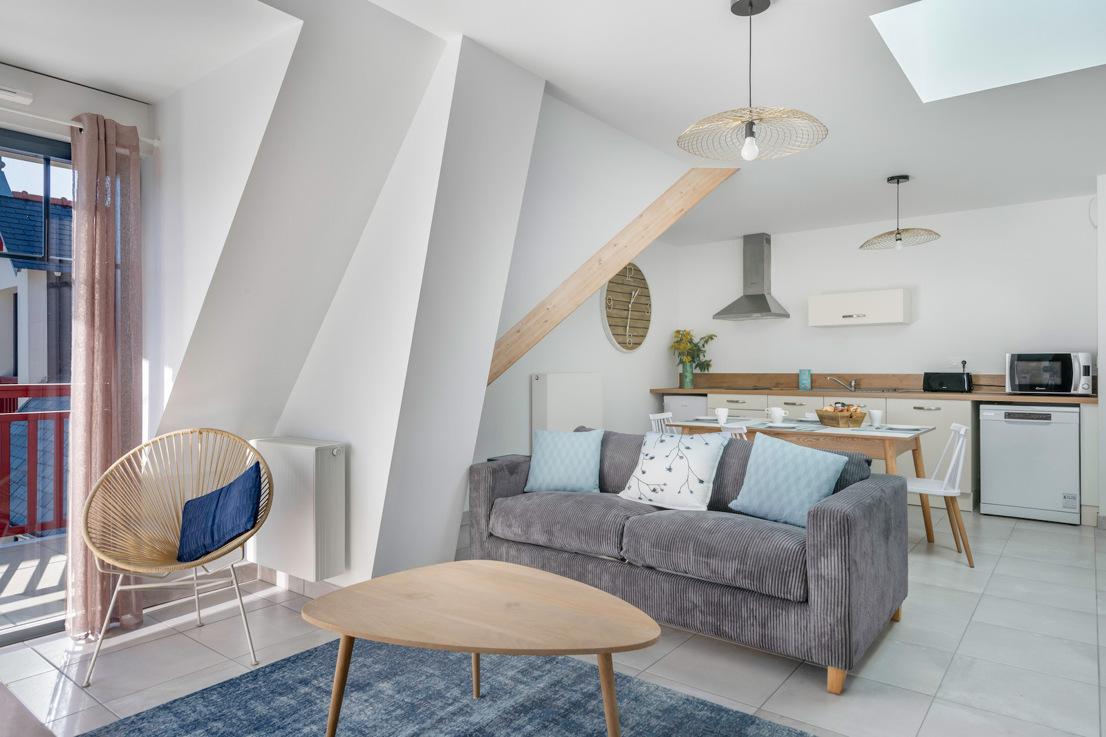  in Pléneuf-Val-André - 50m from the beach, beautiful roof flat