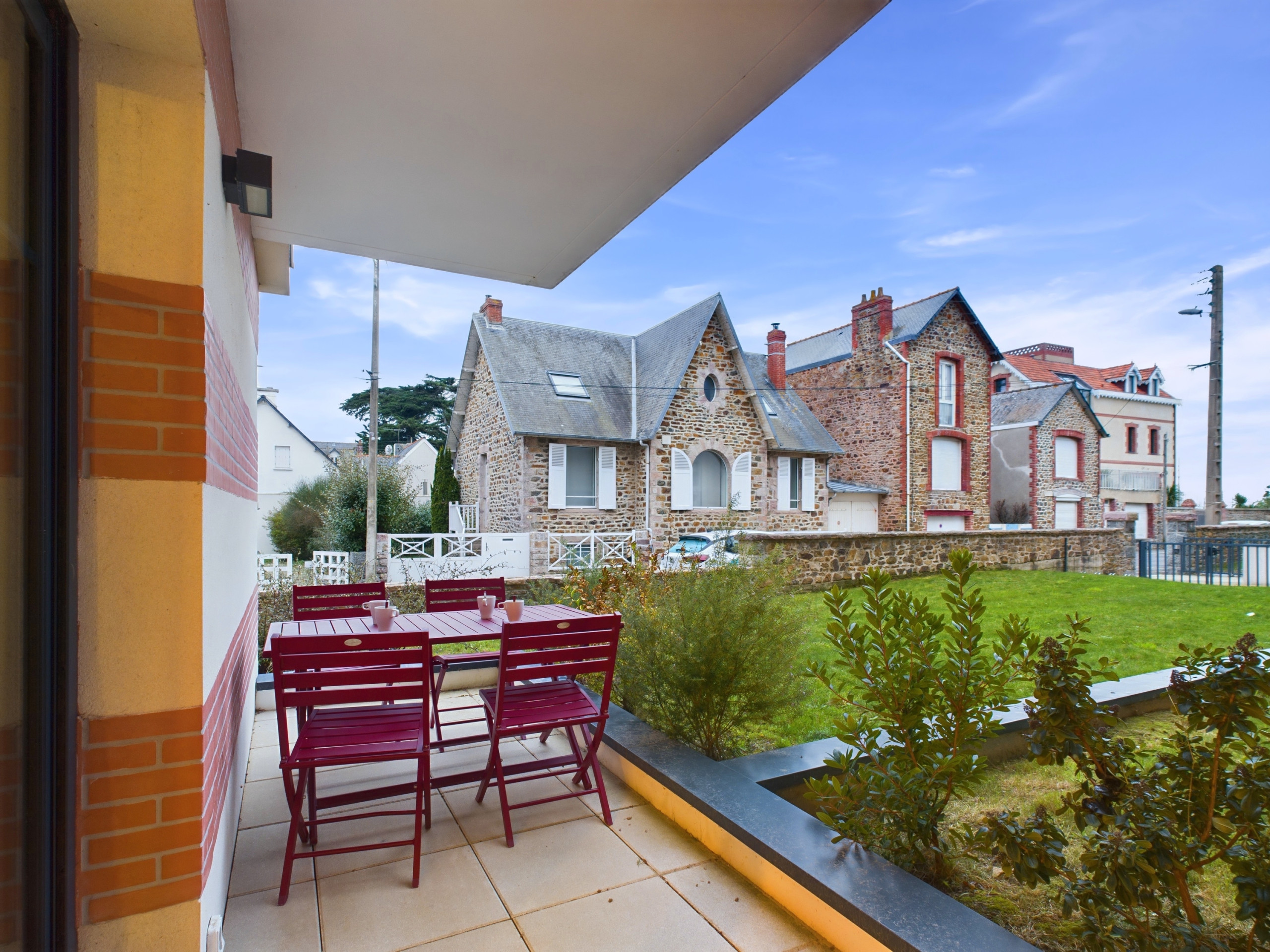  in Pléneuf-Val-André - 50m from the beach, nice flat for 6